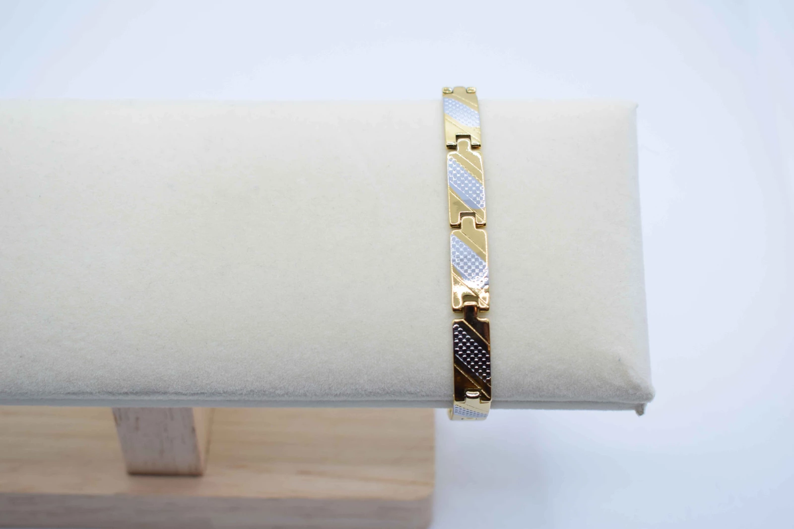 BRACCIALE 28