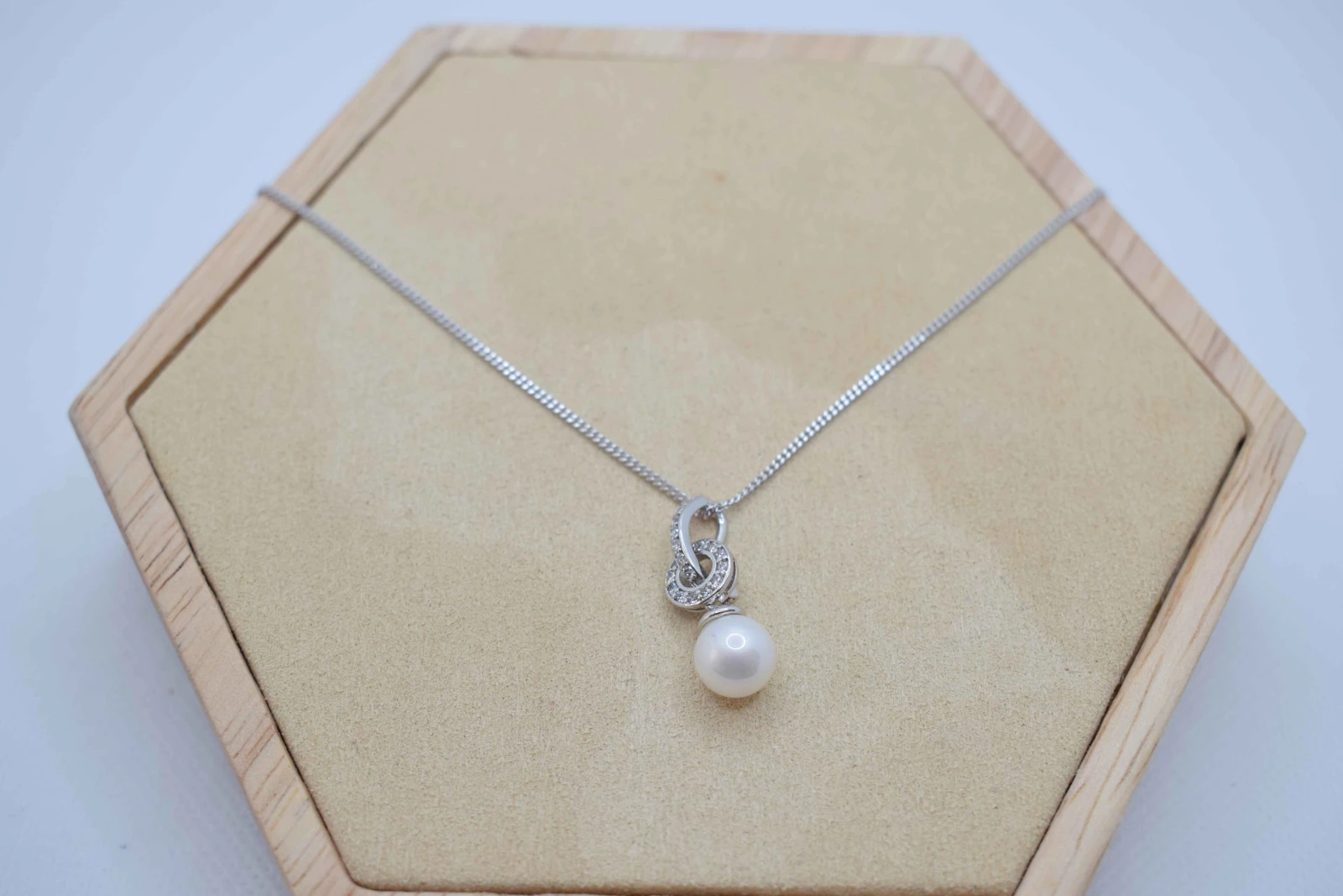 COLLANA MONOPERLA