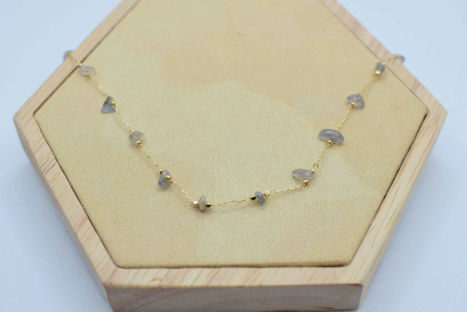 COLLANA PIETRA PICCOLA VIOLA CHIARO