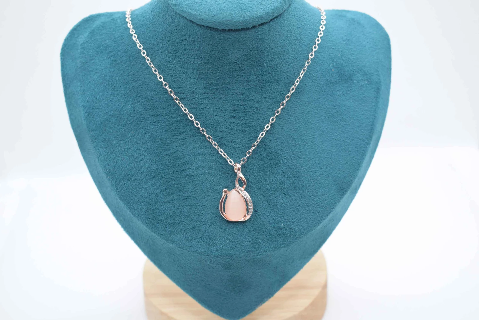 COLLANA PIETRA ROSA STRASS