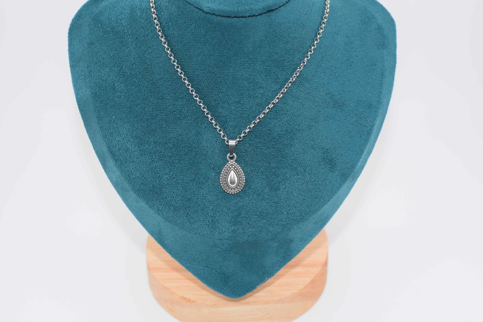 COLLANA CIONDOLO A GOCCIA ARGENTO