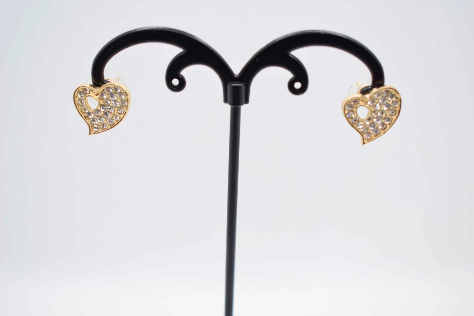 ORECCHINI CUORE STRASS ORO