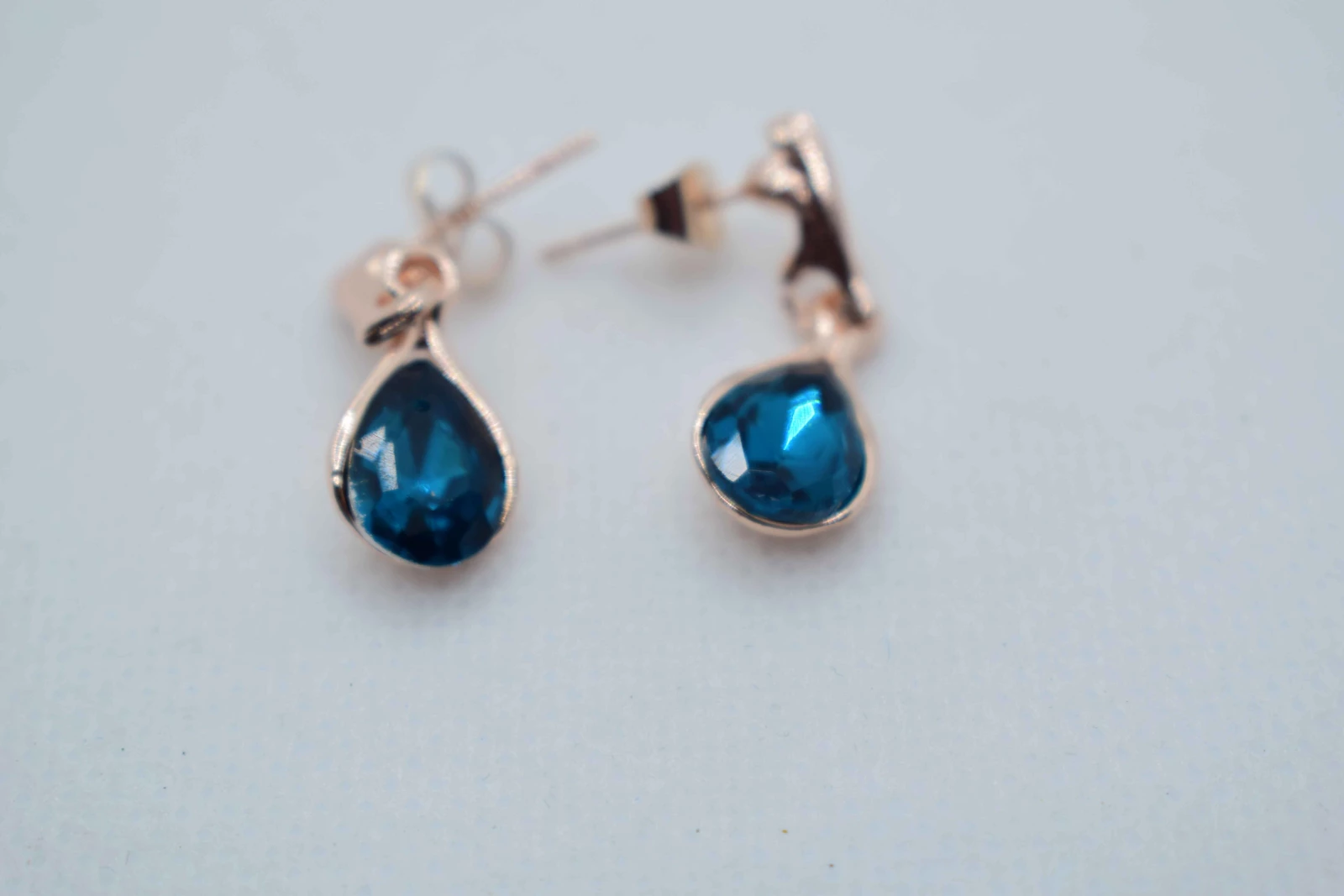 ORECCHINI GEMMA BLU