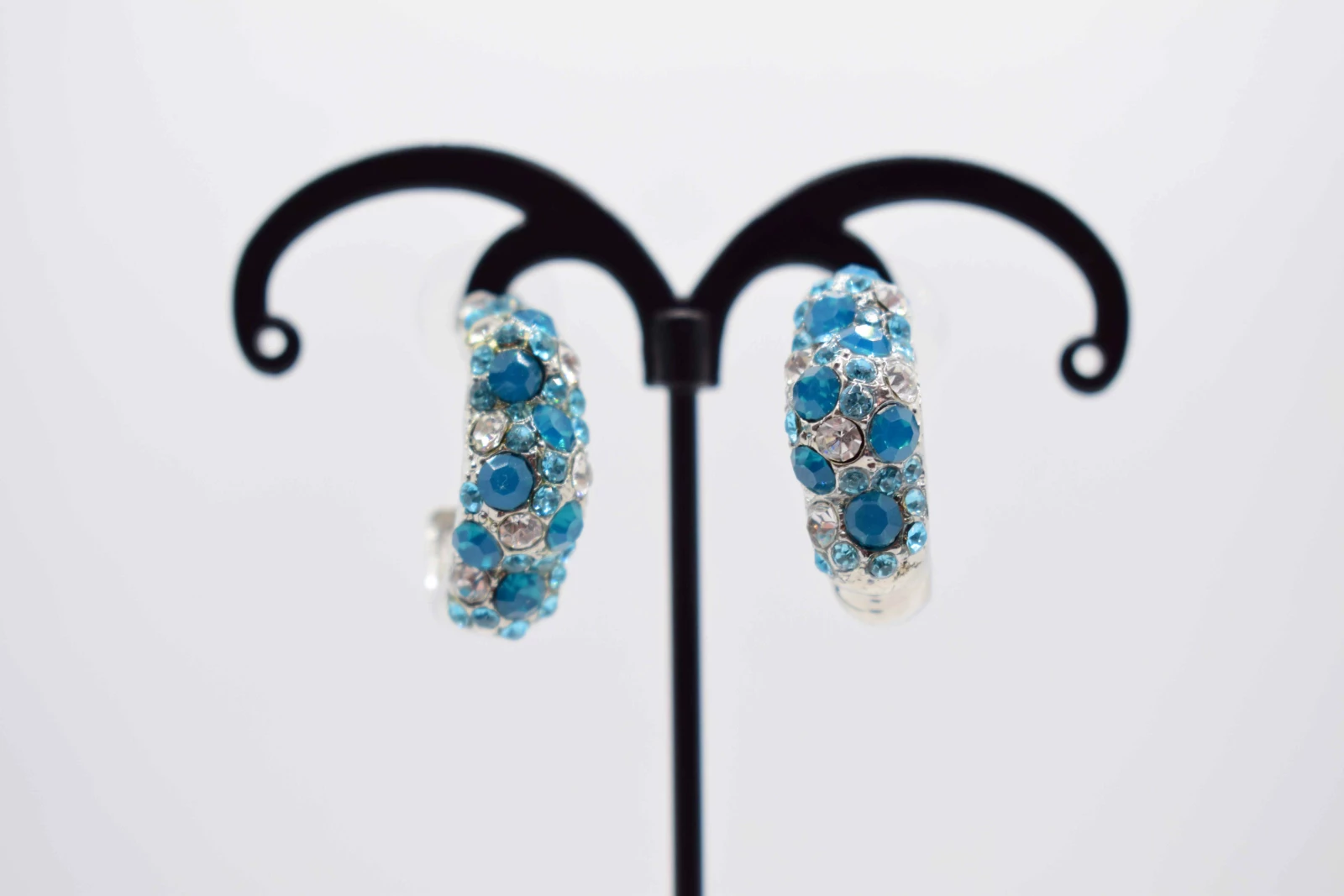 ORECCHINI GEOMETRICI ARGENTO STRASS BLU