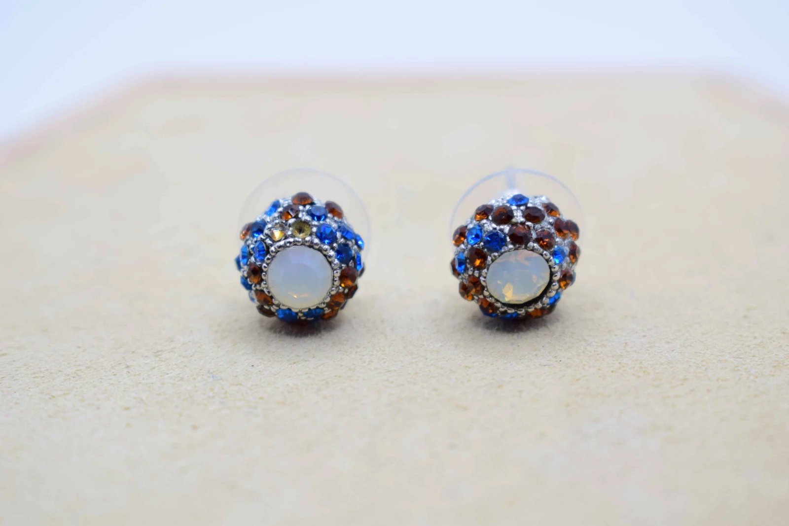 ORECCHINI A PALLA ARGENTO SCURO STRASS MULTICOLORE