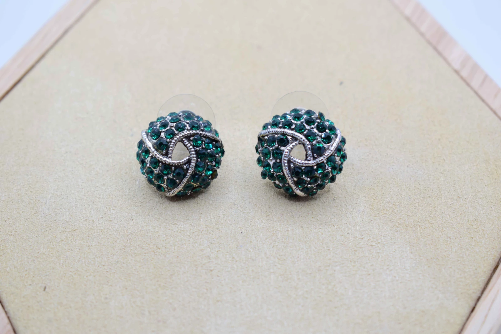 ORECCHINI ROTONDI ARGENTO STRASS VERDI