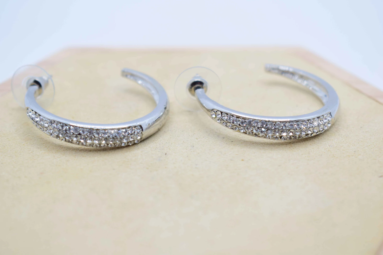 ORECCHINI SEMICERCHIO ARGENTO STRASS