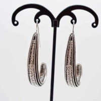 ORECCHINI SEMICERCHIO ARGENTO E NERO STRASS