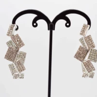 ORECCHINI GEOMETRICI A CERCHIO ARGENTO STRASS