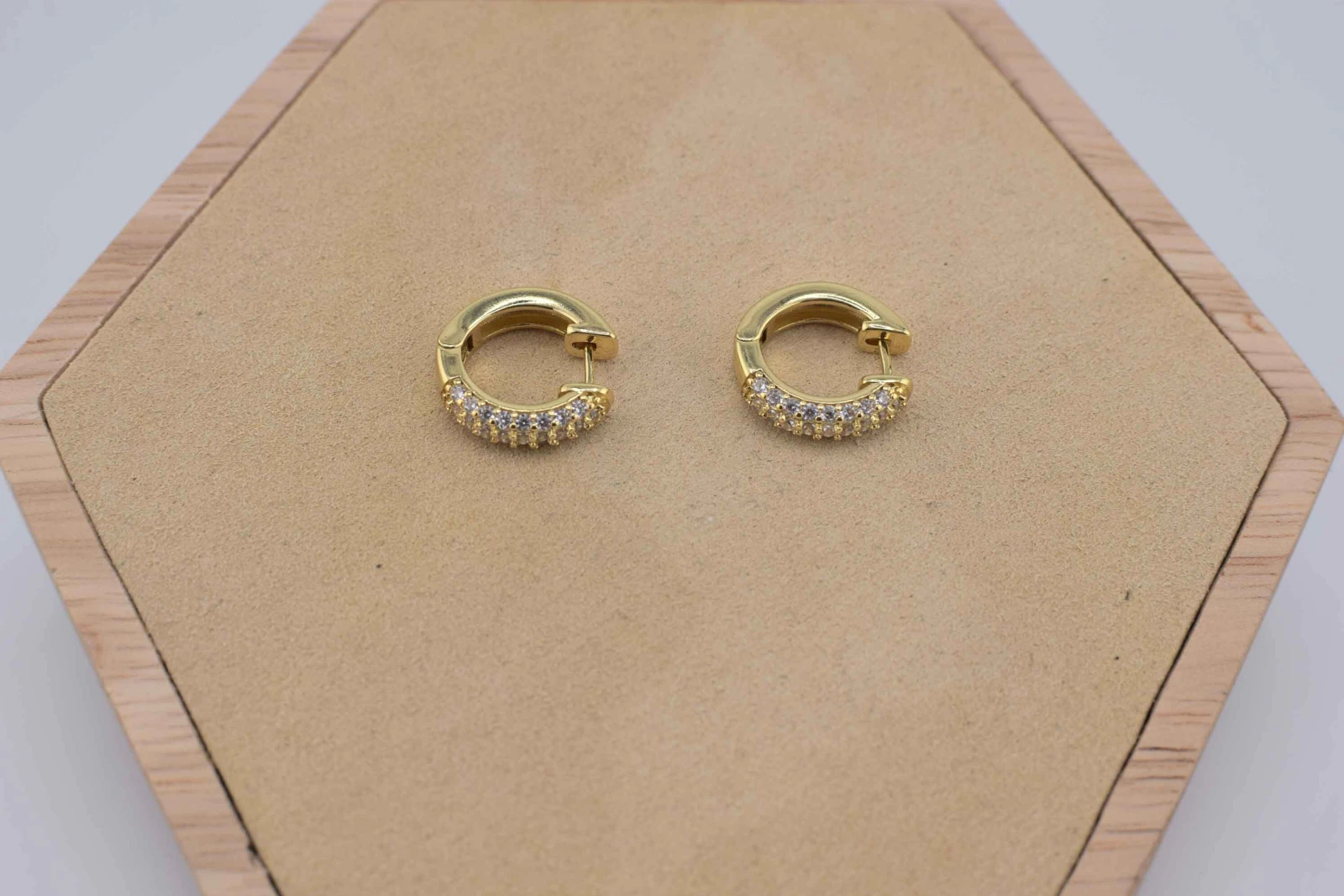 ORECCHINI CERCHIO STRASS OTTONE ORO