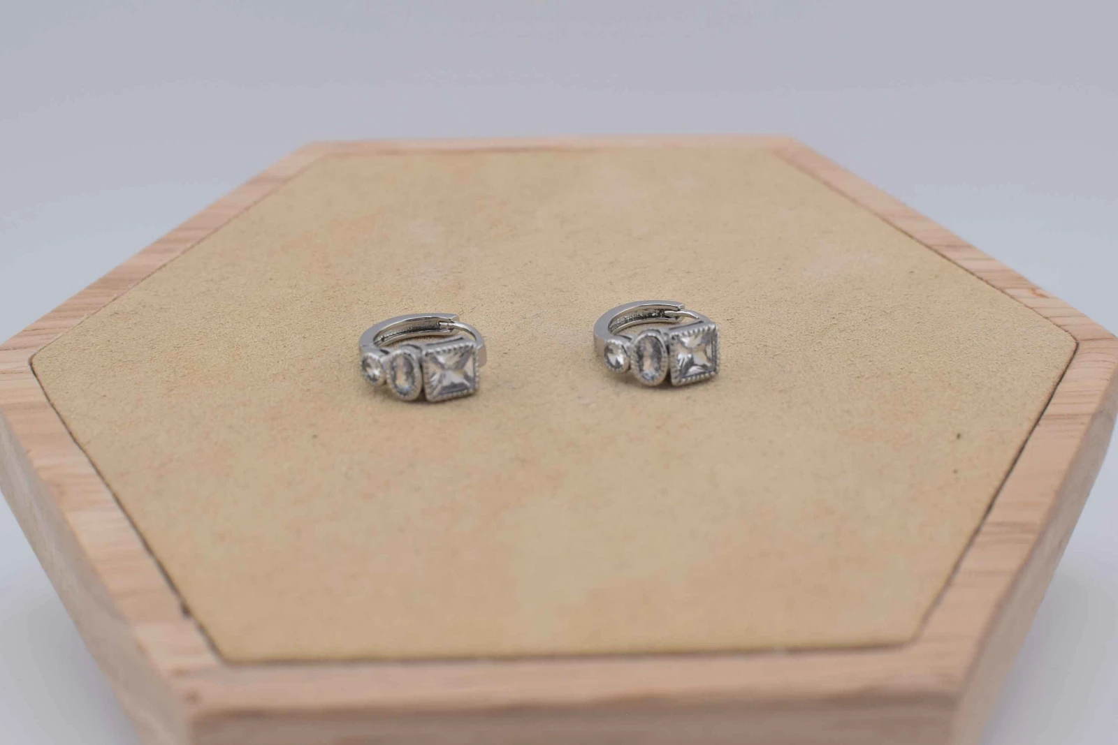 ORECCHINI CERCHIO DIAMANTI GEOMETRICI OTTONE ARGENTO