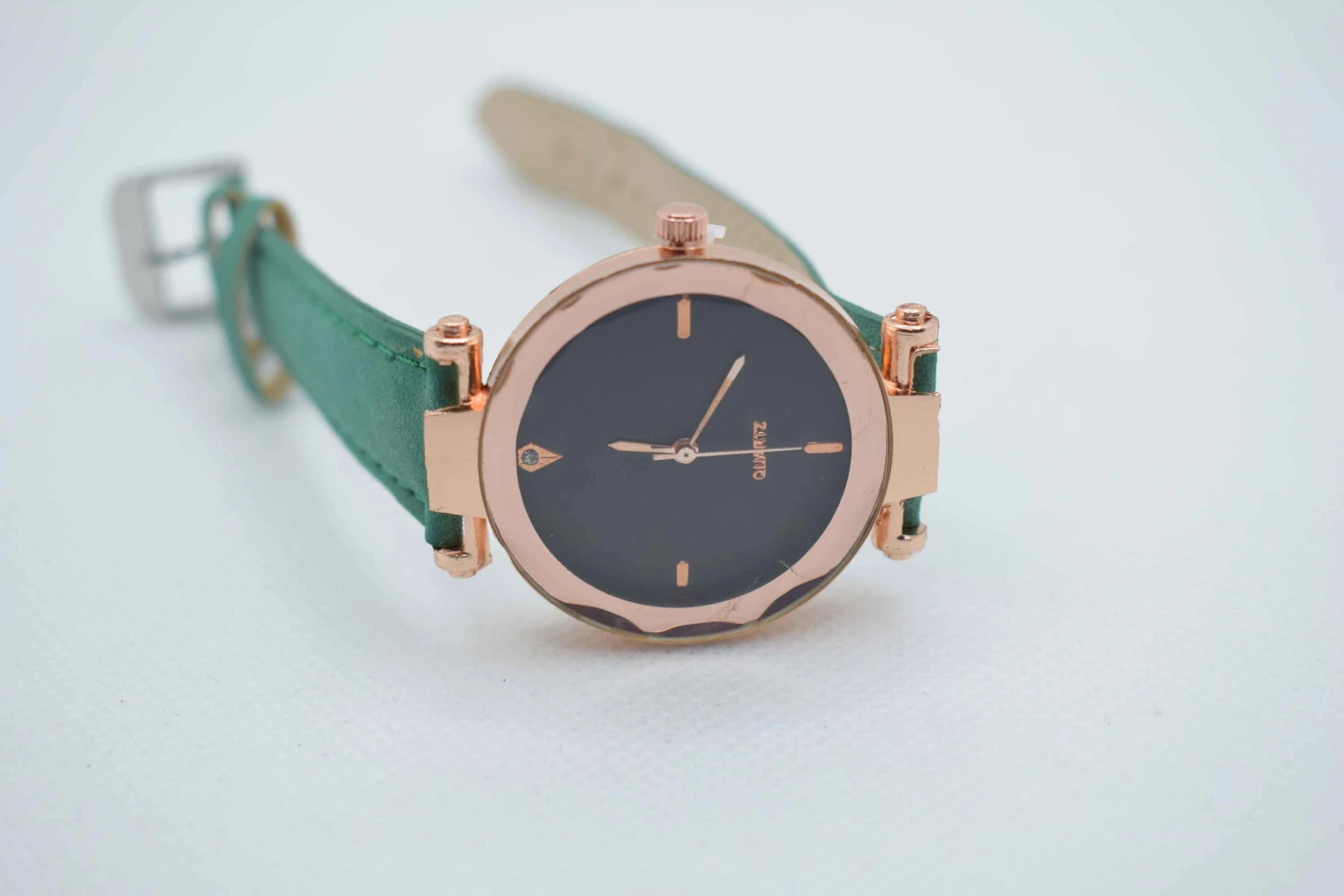 OROLOGIO CINGHIA CUOIO VERDE SCURO QUADRANTE NERO