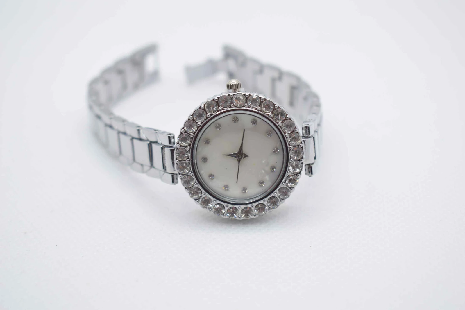 OROLOGIO CINGHIA MAGLIE ACCIAIO ARGENTO QUADRANTE BIANCO BRILLANTINO ZIRCONI