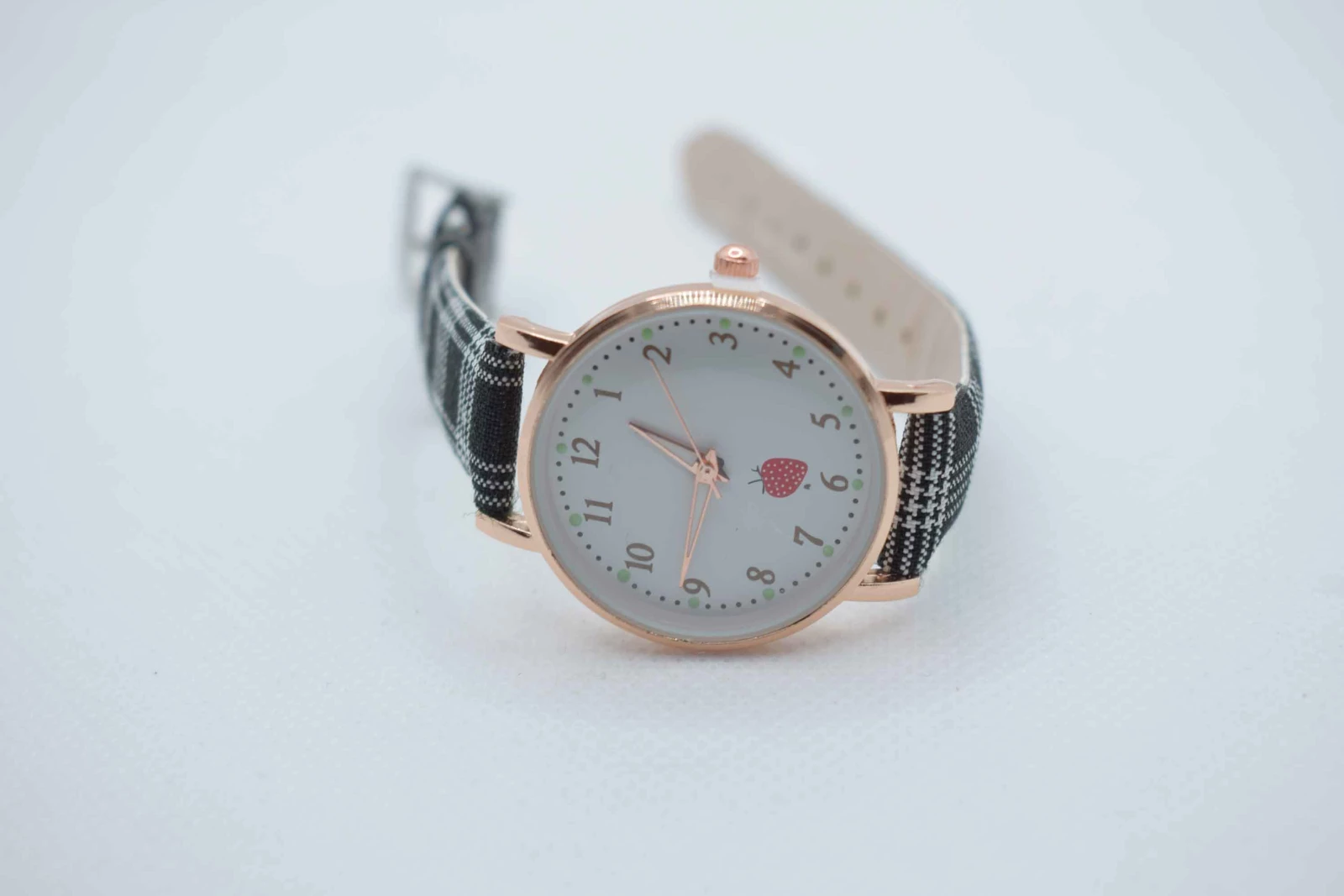 OROLOGIO CINGHIA CUOIO NERO A QUADRI QUADRANTE BIANCO FRAGOLA