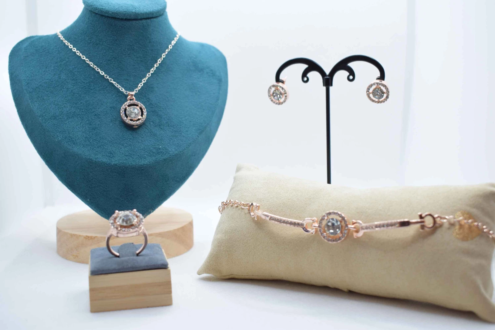 SET BRILLANTE STRASS (RCC109+CLL0124+NLL036+BRC112)