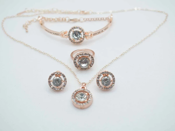 SET BRILLANTE STRASS (RCC109+CLL0124+NLL036+BRC112)