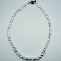 COLLANA DI PERLE BIANCHE 2