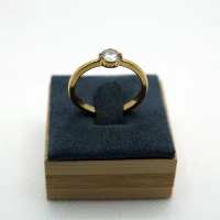ANELLO SOLITARIO ORO GIALLO CON PUNTO LUCE 2