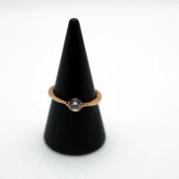 ANELLO SOLITARIO ORO ROSA CON PUNTO LUCE 3
