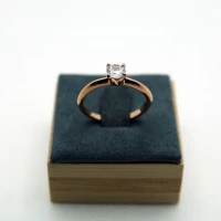 ANELLO SOLITARIO ORO ROSA CON PUNTO LUCE 4