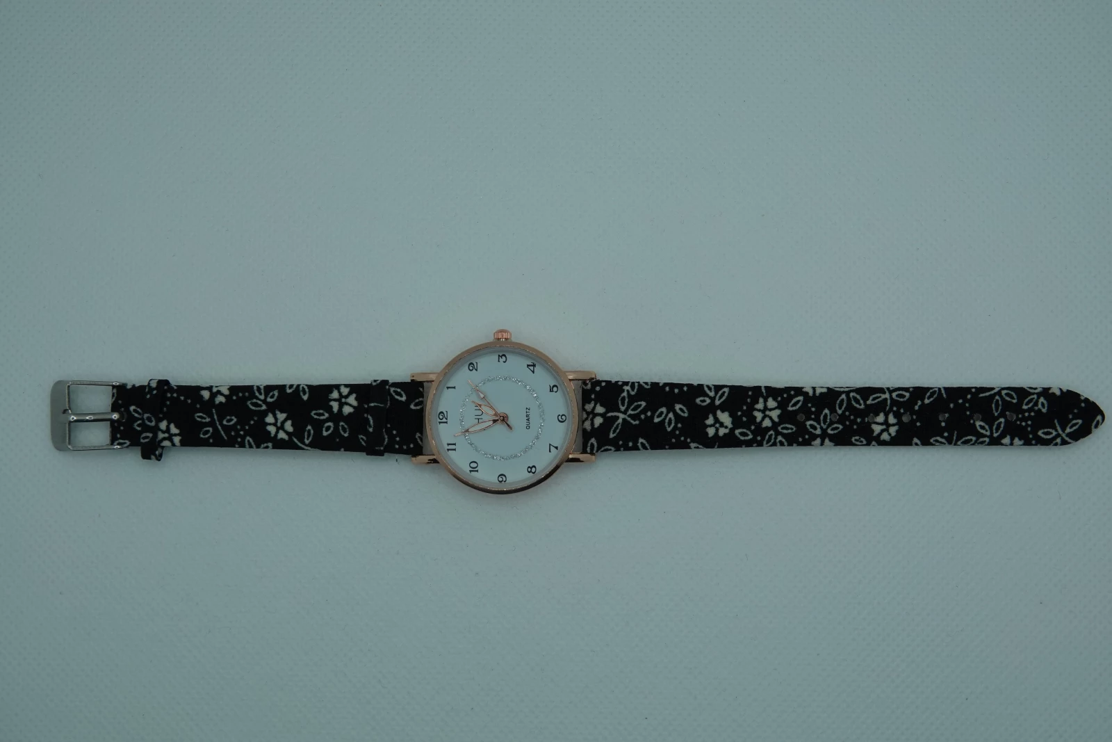 OROLOGIO NERO A FIORI