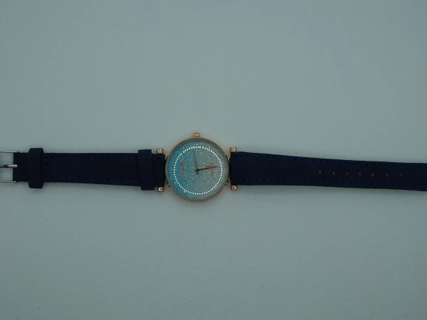 OROLOGIO CON CINGHIA BLU SCURO