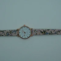 OROLOGIO CON CINGHIA ROSA CON FIORI