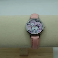 OROLOGIO CON CINGHIA ROSA E QUADRANTE UNICORNO