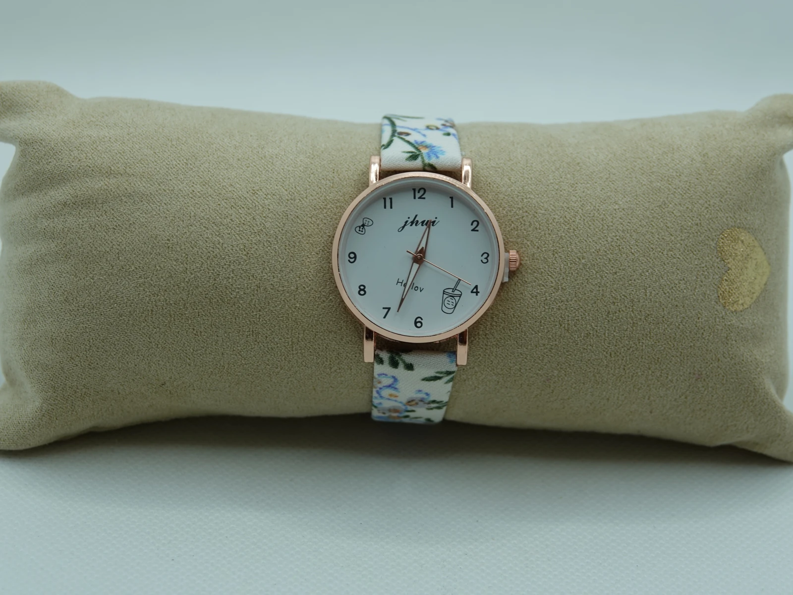 OROLOGIO CON CINGHIA BIANCA CON FIORI E QUADRANTE BIANCO