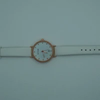 OROLOGIO CON CINGHIA BIANCA E QUADRANTE BIANCO 2