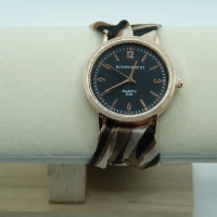 OROLOGIO CON CINGHIA IN TESSUTO TIGRATO E QUADRANTE NERO