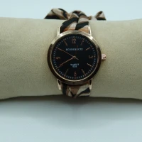 OROLOGIO CON CINGHIA IN TESSUTO TIGRATO E QUADRANTE NERO
