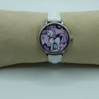 OROLOGIO CON CINGHIA BIANCA E QUADRANTE UNICORNO